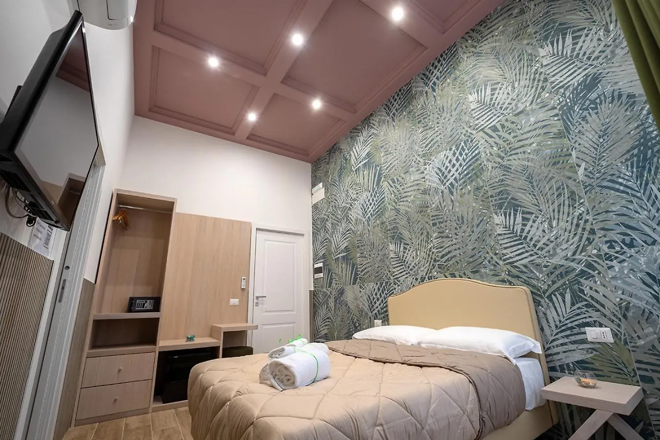 Medina H. Lifestyle Historical Area, By Clapa Group Dislocated Hospitality Hotel Nápoles 0*,